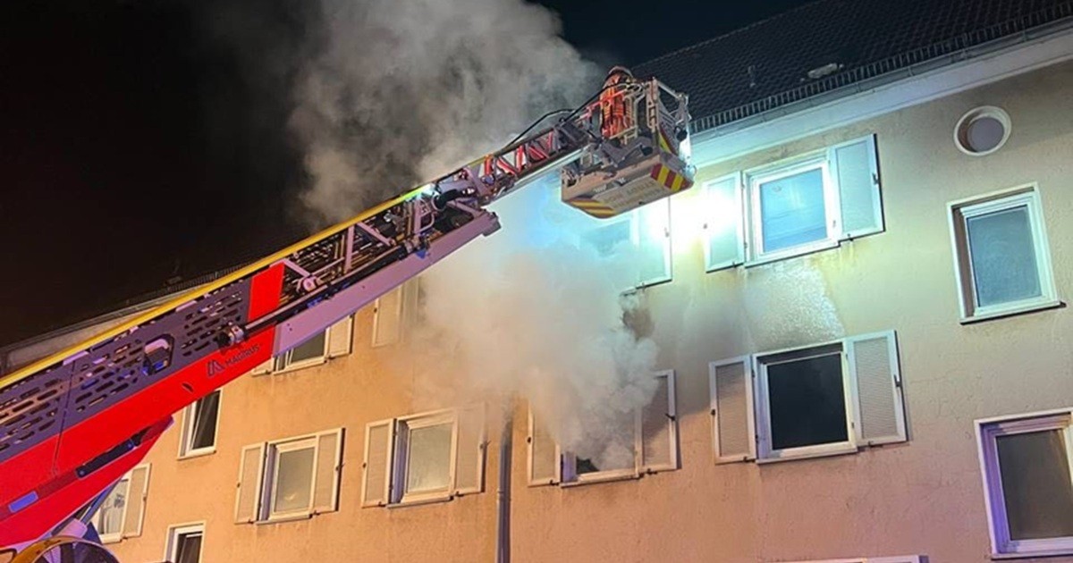 Feuer In Wohnhaus In Hof: Zimmer Brennt Vollständig Aus | Tvo.de