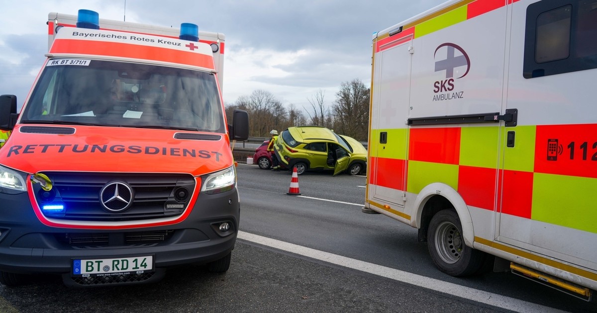 A9 Auf Höhe Haag: Drei Verletzte Nach Unfall Mit Zwei Pkw | Tvo.de