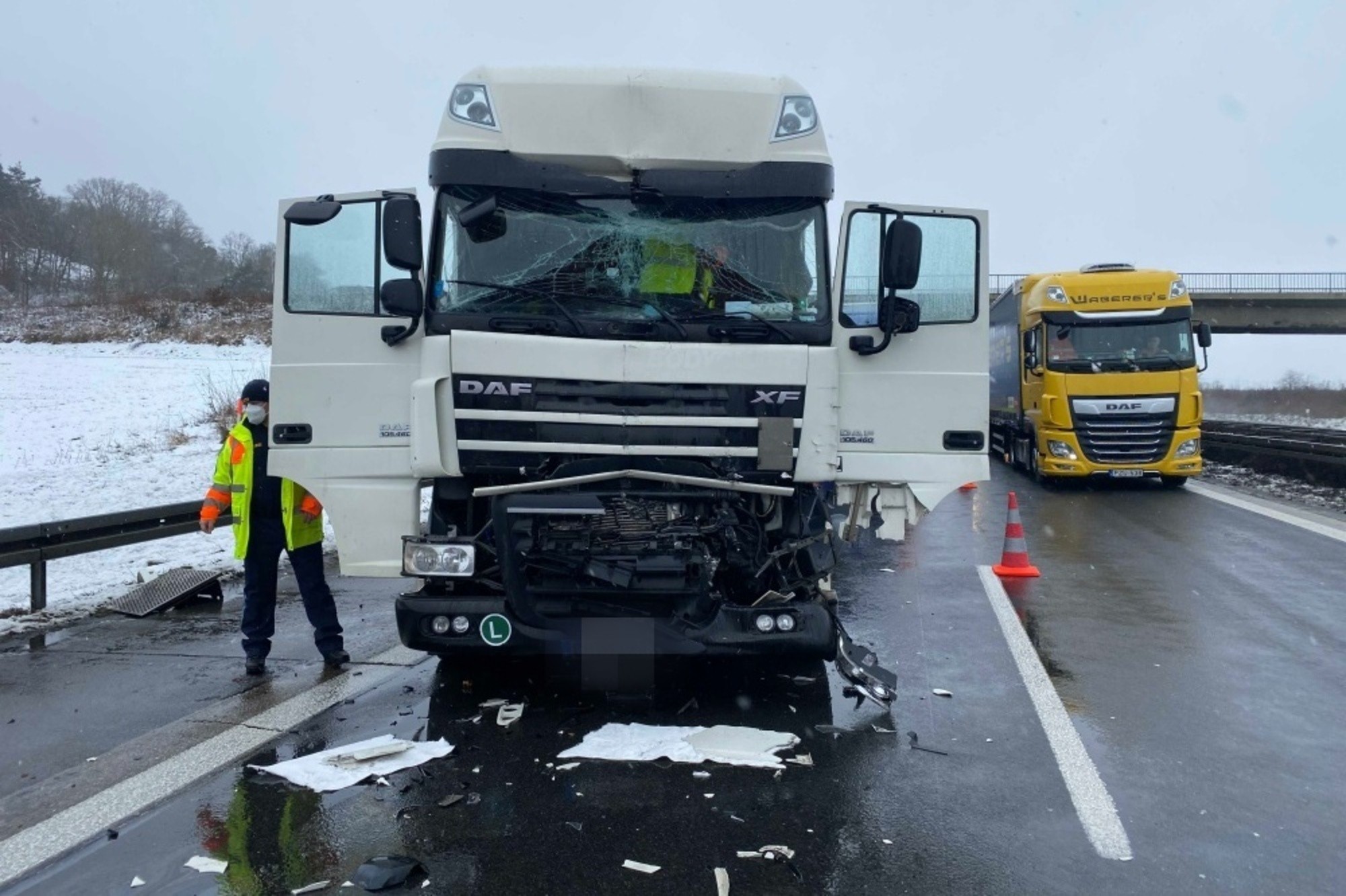 In Richtung Norden: Schwerer Lkw-Unfall Auf Der A3 Bei Schlüsselfeld ...