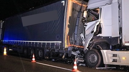 Schlusselfeld Stau Chaos Auf Der A3 Nach Unfall Mit Drei Lkw Tvo De